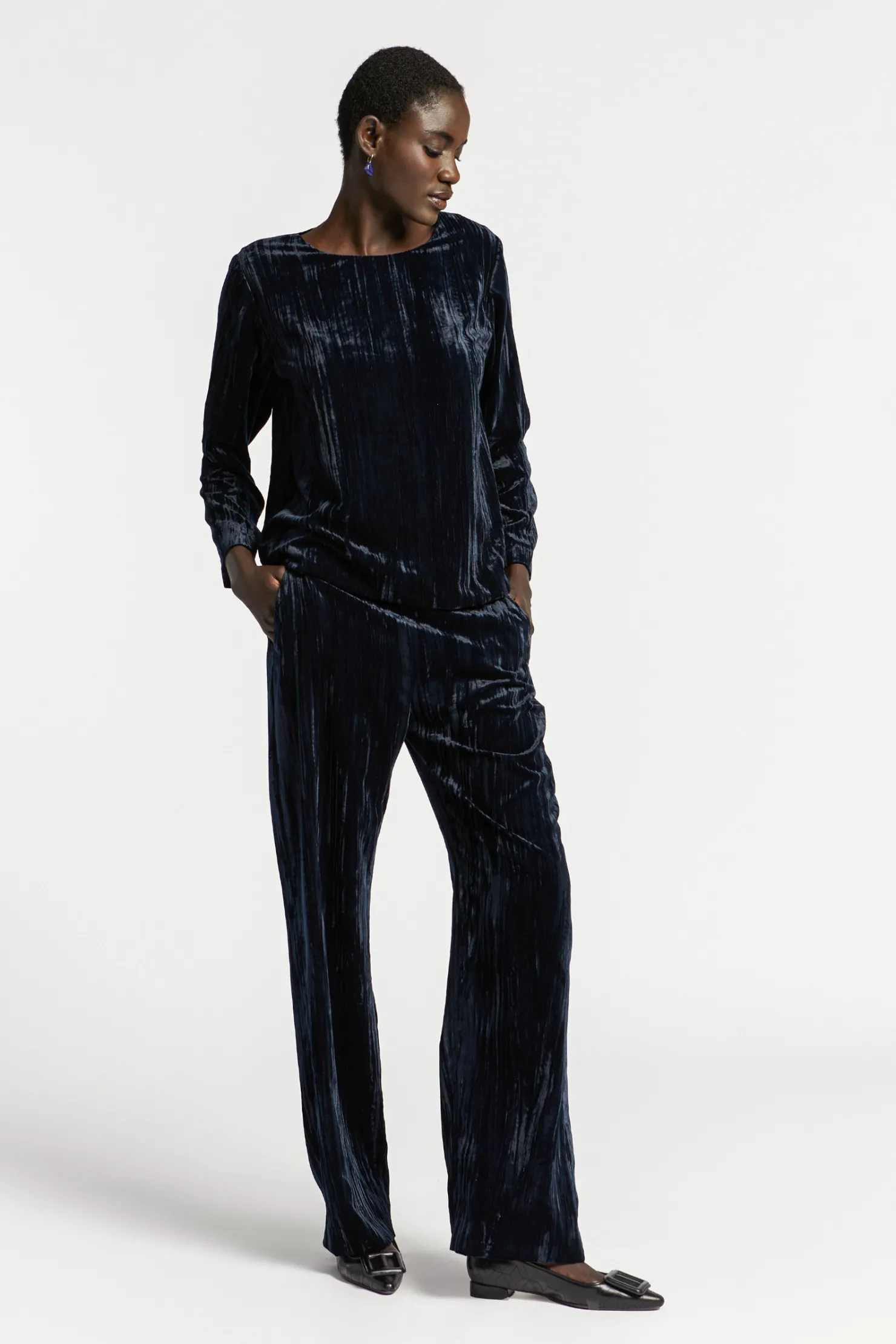 blouse_in_crushed_fluweel_4.webp DAMES Xandres Blouse in crushed fluweel