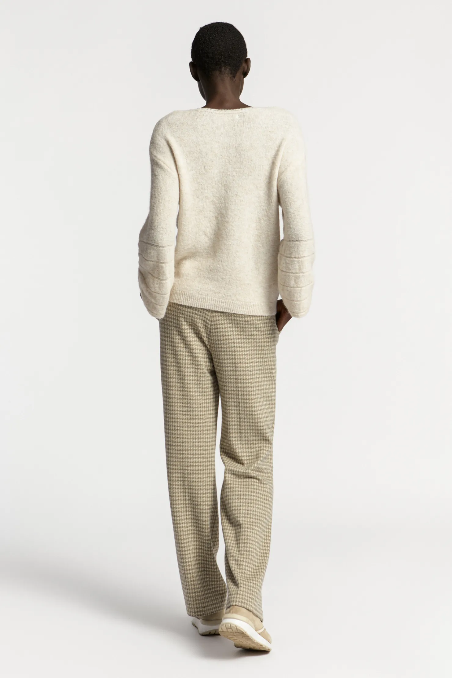 broek_met_pieddepoule_print_3-2.webp DAMES Xandres Broek met pied-de-poule print