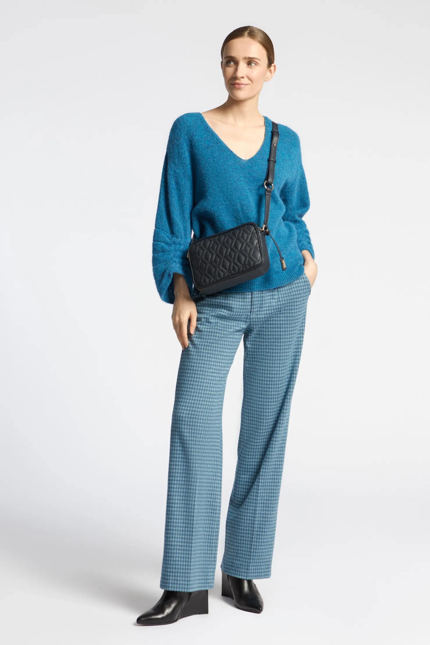 broek_met_pieddepoule_print_4-1.webp DAMES Xandres Broek met pied-de-poule print