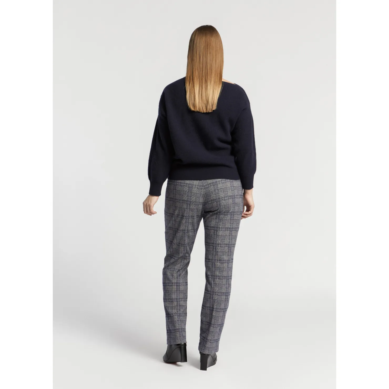 broek_met_ruitenprint_10-1.webp DAMES Xandres Broek met ruitenprint