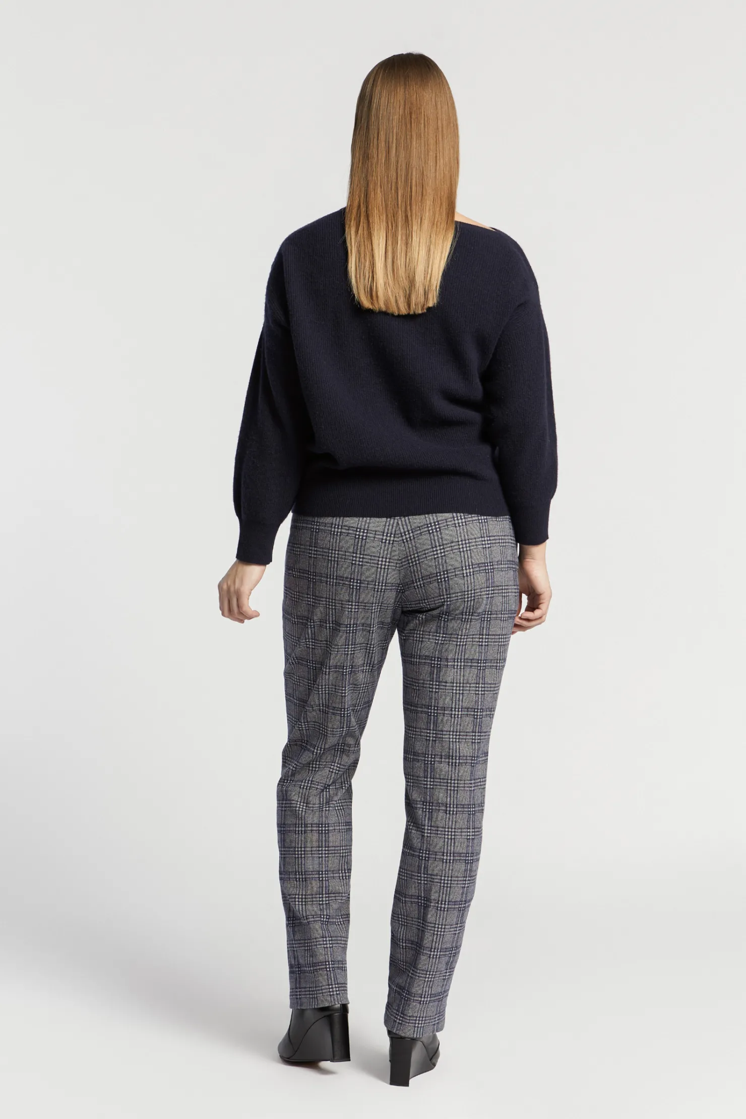 broek_met_ruitenprint_4-1.webp DAMES Xandres Broek met ruitenprint