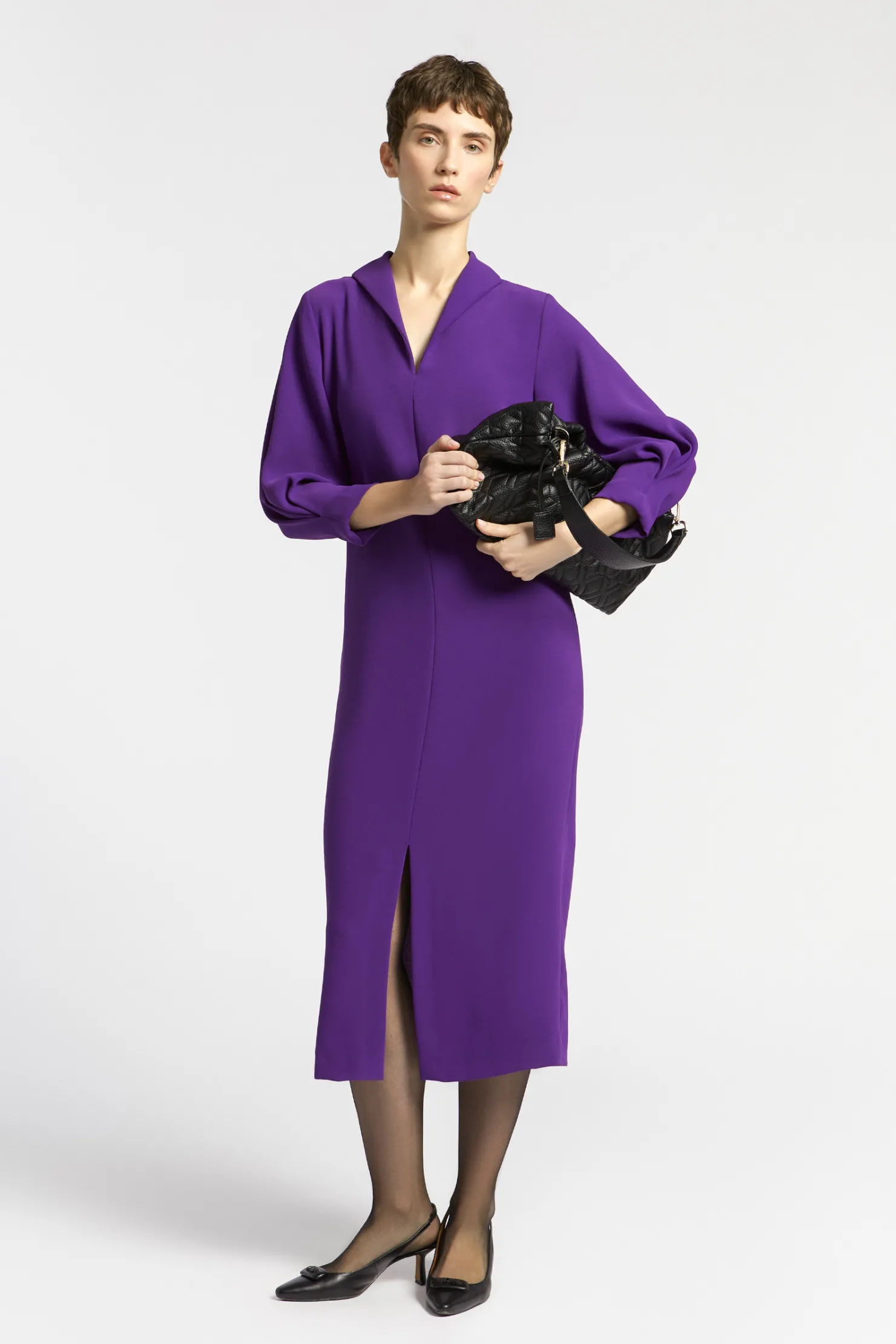 gecentreerde_jurk_met_vhals_2-1.webp DAMES Xandres Gecentreerde jurk met V-hals