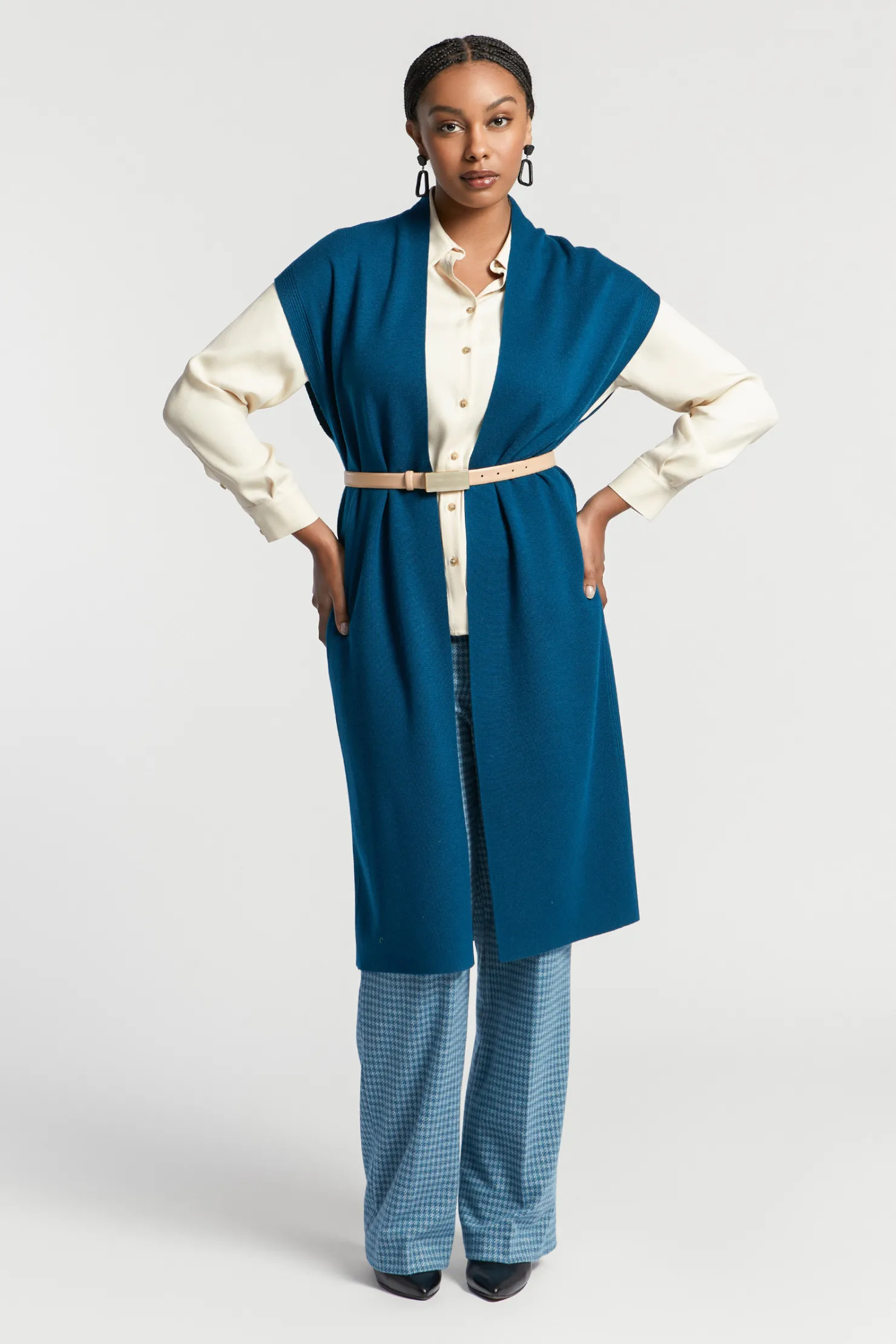 lange_gebreide_gilet_4.webp DAMES Xandres Lange gebreide gilet