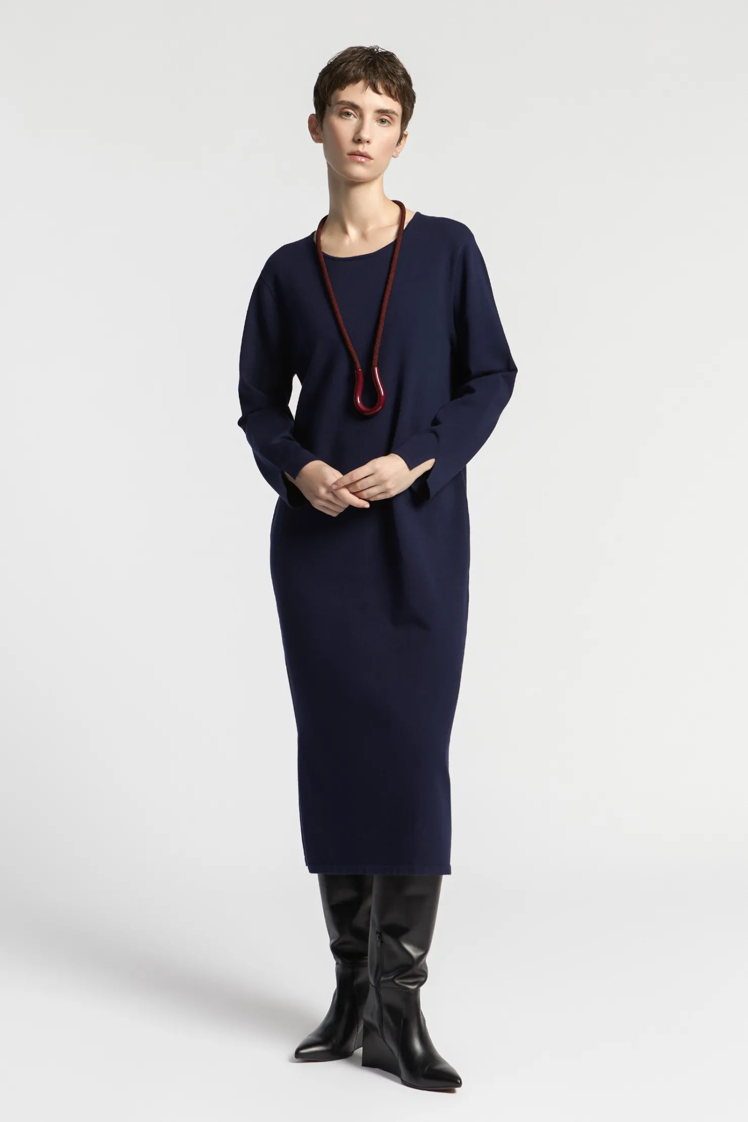 lange_gebreide_jurk_met_split_2-1.webp DAMES Xandres Lange gebreide jurk met split