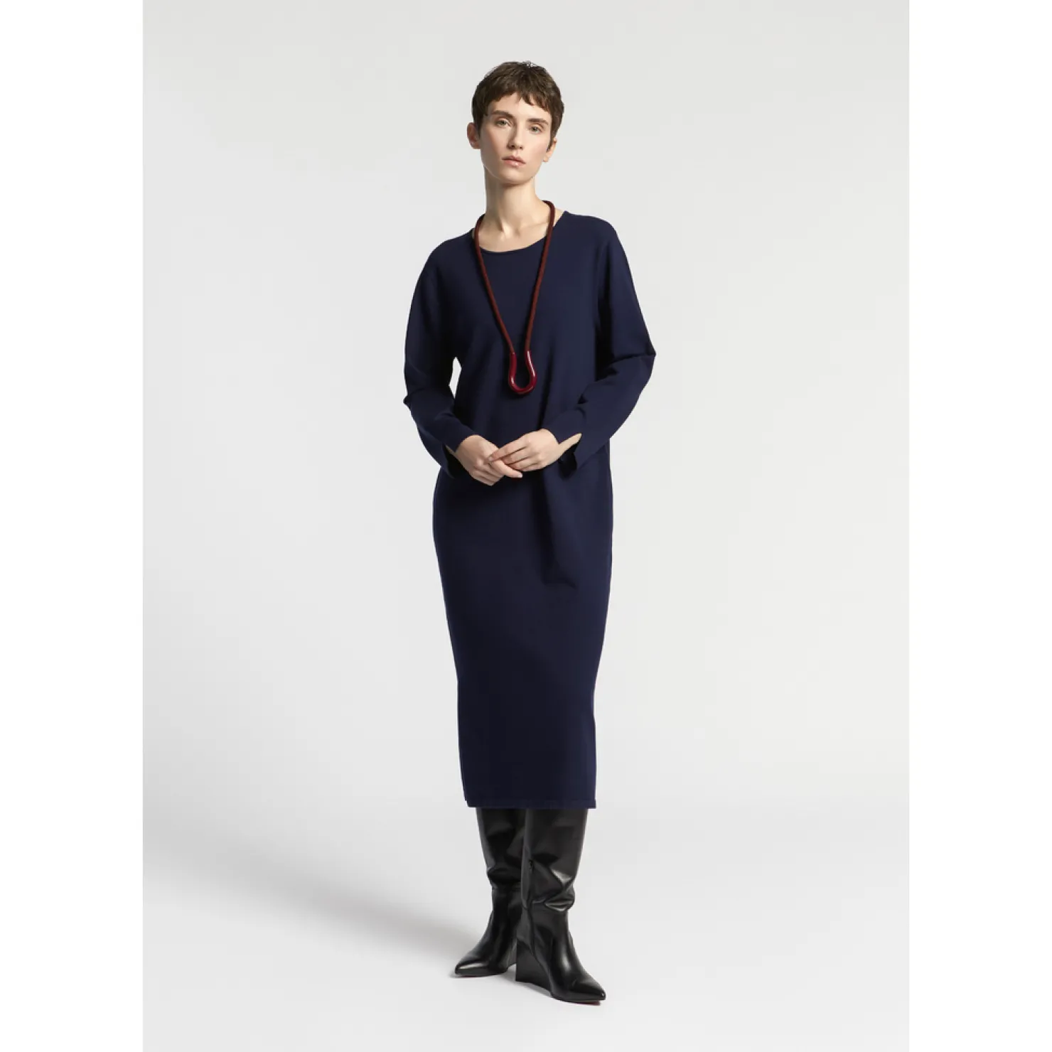 lange_gebreide_jurk_met_split_7-1.webp DAMES Xandres Lange gebreide jurk met split