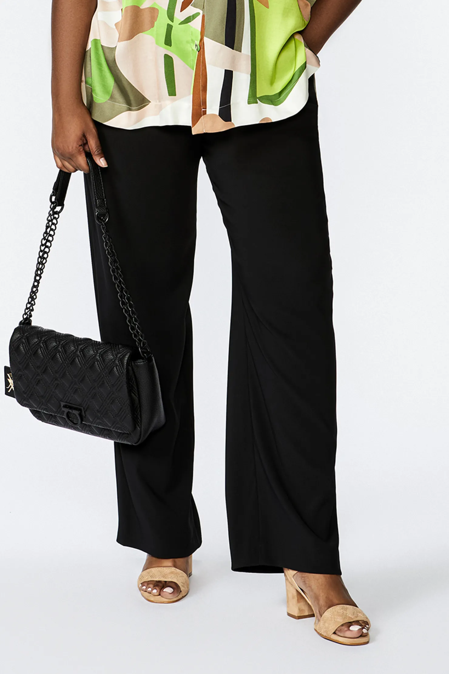 zwarte_losse_broek_5.webp DAMES Xandres Zwarte losse broek